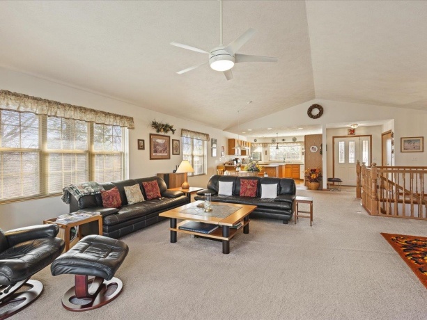 2272 Drexel, LAKE SUMMERSET, Illinois 61019, 4 Bedrooms Bedrooms, ,2 BathroomsBathrooms,House,For Sale,Drexel,202600898