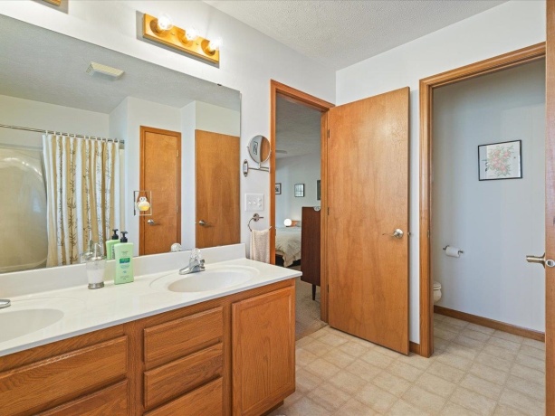 2272 Drexel, LAKE SUMMERSET, Illinois 61019, 4 Bedrooms Bedrooms, ,2 BathroomsBathrooms,House,For Sale,Drexel,202600898