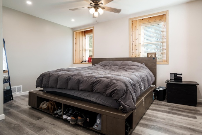 908 Hunter, CALEDONIA, Illinois 61011, 3 Bedrooms Bedrooms, ,1 BathroomBathrooms,House,For Sale,Hunter,202600899