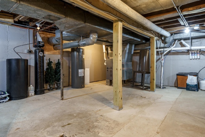 908 Hunter, CALEDONIA, Illinois 61011, 3 Bedrooms Bedrooms, ,1 BathroomBathrooms,House,For Sale,Hunter,202600899