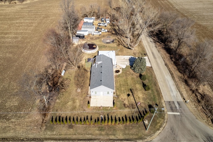 908 Hunter, CALEDONIA, Illinois 61011, 3 Bedrooms Bedrooms, ,1 BathroomBathrooms,House,For Sale,Hunter,202600899