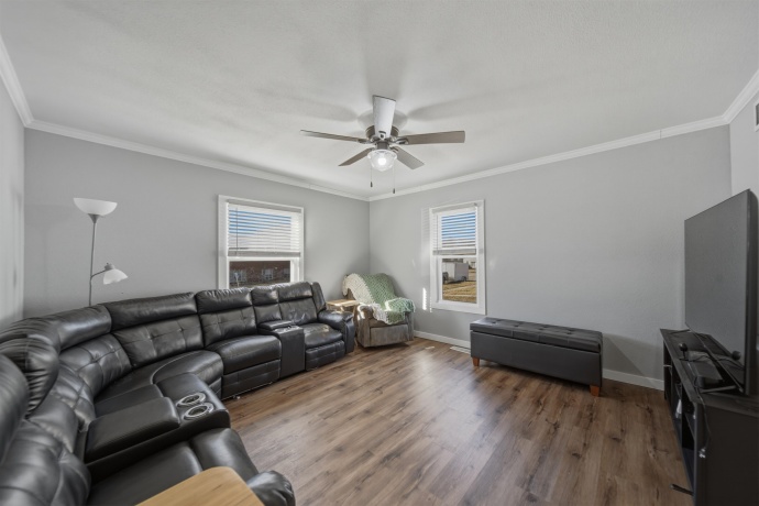 406 Congress, POLO, Illinois 61064, 4 Bedrooms Bedrooms, ,2 BathroomsBathrooms,House,For Sale,Congress,202600901