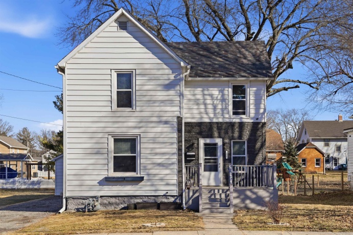 406 Congress, POLO, Illinois 61064, 4 Bedrooms Bedrooms, ,2 BathroomsBathrooms,House,For Sale,Congress,202600901