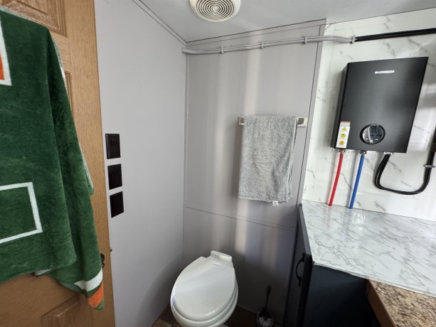 409 Spruce, BELVIDERE, Illinois 61008, 1 Bedroom Bedrooms, ,1 BathroomBathrooms,House,For Sale,Spruce,202600902