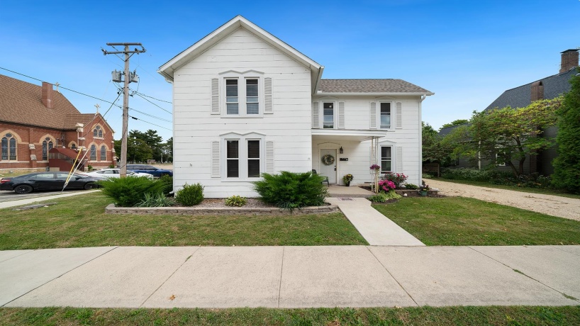 213 4th, OREGON, Illinois 61061, ,3 - 4 Units,For Sale,4th,202506097