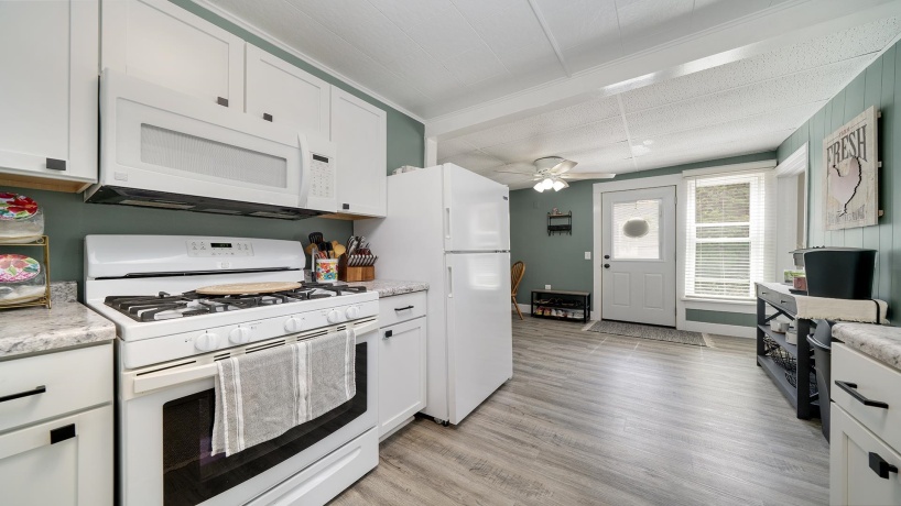 213 4th, OREGON, Illinois 61061, ,3 - 4 Units,For Sale,4th,202506097