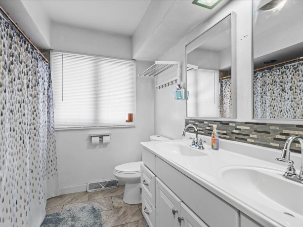 3215 Rural, ROCKFORD, Illinois 61107, 2 Bedrooms Bedrooms, ,2 BathroomsBathrooms,House,For Sale,Rural,202600904