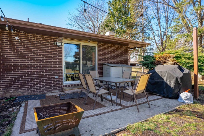 1182 AURA, ROCKFORD, Illinois 61108, 3 Bedrooms Bedrooms, ,2 BathroomsBathrooms,House,For Sale,AURA,202600907