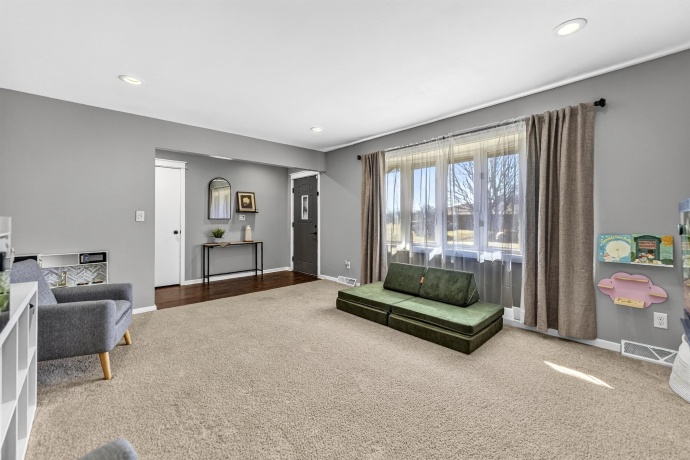 1182 AURA, ROCKFORD, Illinois 61108, 3 Bedrooms Bedrooms, ,2 BathroomsBathrooms,House,For Sale,AURA,202600907