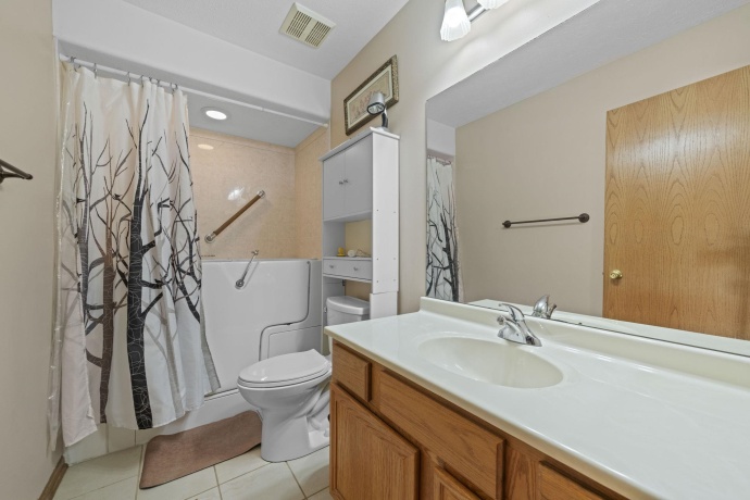 6854 Candlewood, LOVES PARK, Illinois 61111, 4 Bedrooms Bedrooms, ,3 BathroomsBathrooms,House,For Sale,Candlewood,202600909