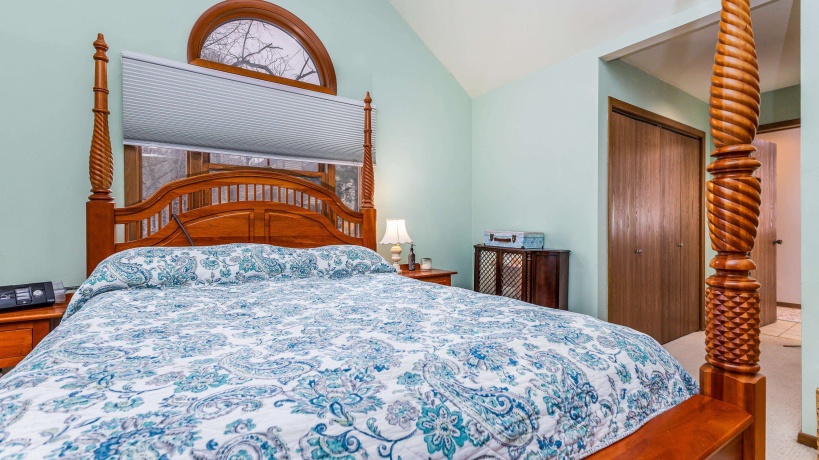 63 Oak Glen, GALENA, Illinois 61036, 2 Bedrooms Bedrooms, ,2 BathroomsBathrooms,House,For Sale,Oak Glen,202600913