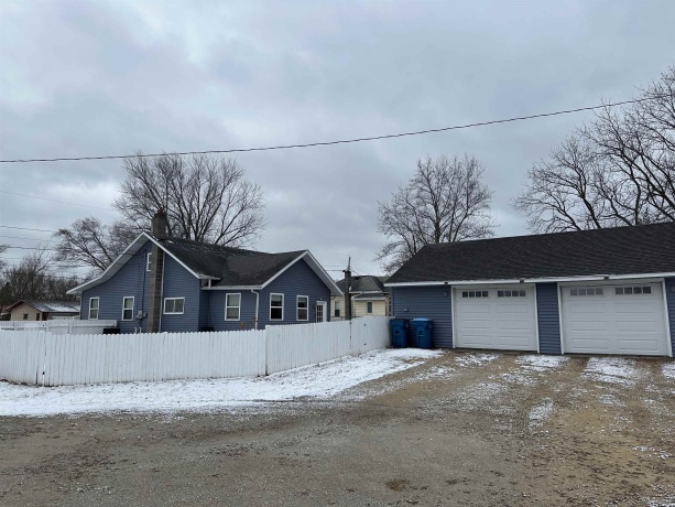 1922 PORTLAND, SAVANNA, Illinois 61074, 3 Bedrooms Bedrooms, ,1 BathroomBathrooms,House,For Sale,PORTLAND,202600916