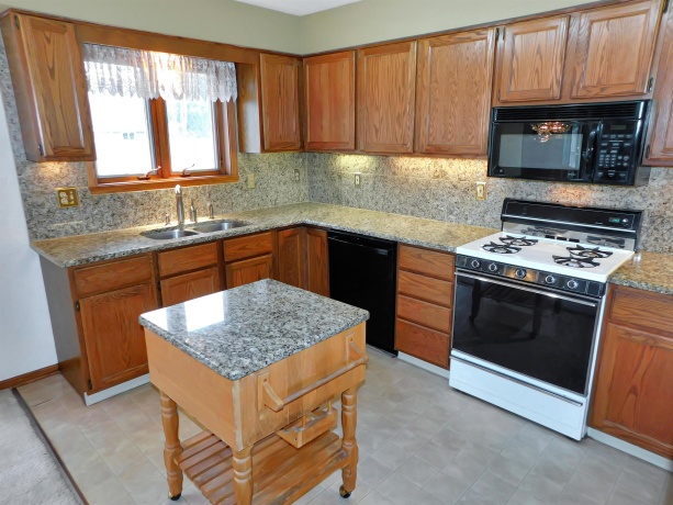 13699 Chevron, ROCKTON, Illinois 61072, 3 Bedrooms Bedrooms, ,2 BathroomsBathrooms,House,For Sale,Chevron,202600919