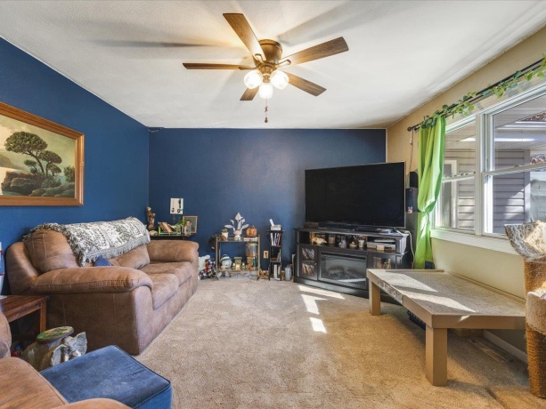 585 Knollwood, LAKE SUMMERSET, Illinois 61019, 4 Bedrooms Bedrooms, ,2 BathroomsBathrooms,House,For Sale,Knollwood,202600921