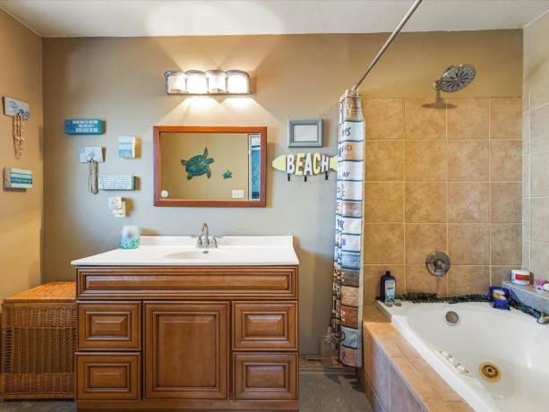 585 Knollwood, LAKE SUMMERSET, Illinois 61019, 4 Bedrooms Bedrooms, ,2 BathroomsBathrooms,House,For Sale,Knollwood,202600921