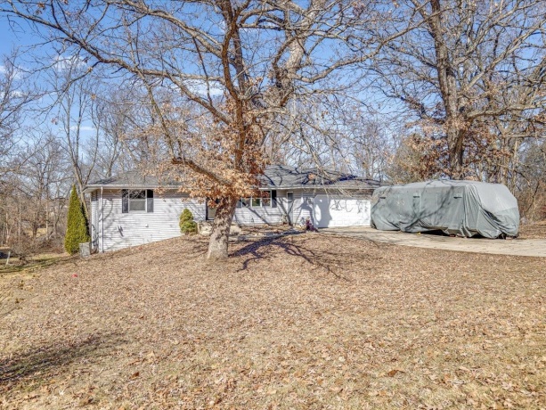 585 Knollwood, LAKE SUMMERSET, Illinois 61019, 4 Bedrooms Bedrooms, ,2 BathroomsBathrooms,House,For Sale,Knollwood,202600921