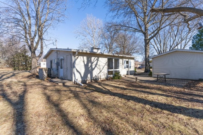 3912 Latham, ROCKFORD, Illinois 61103, 3 Bedrooms Bedrooms, ,1 BathroomBathrooms,House,For Sale,Latham,202600789