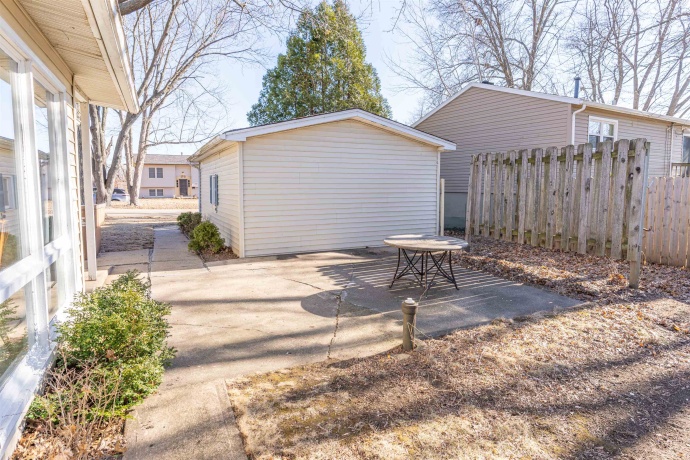 3912 Latham, ROCKFORD, Illinois 61103, 3 Bedrooms Bedrooms, ,1 BathroomBathrooms,House,For Sale,Latham,202600789