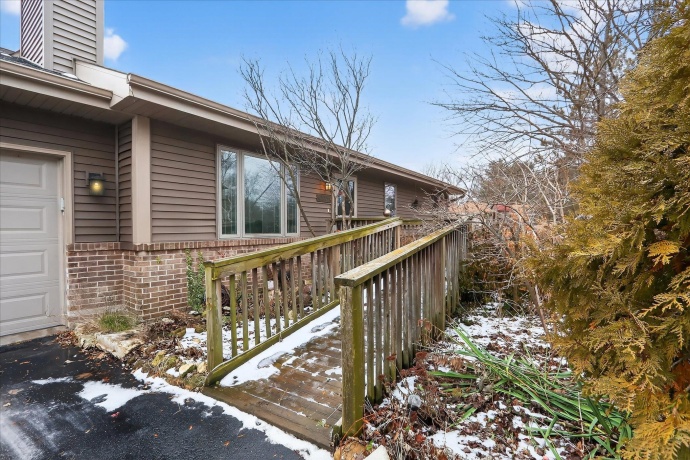 3941 Joan, ROSCOE, Illinois 61073, 5 Bedrooms Bedrooms, ,3 BathroomsBathrooms,House,For Sale,Joan,202600925