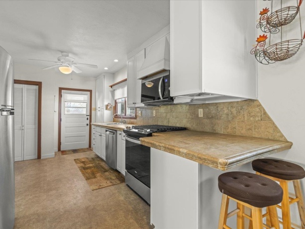 5165 Browns Beach, ROCKFORD, Illinois 61103, 2 Bedrooms Bedrooms, ,1 BathroomBathrooms,House,For Sale,Browns Beach,202600926