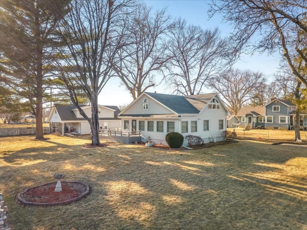 5165 Browns Beach, ROCKFORD, Illinois 61103, 2 Bedrooms Bedrooms, ,1 BathroomBathrooms,House,For Sale,Browns Beach,202600926