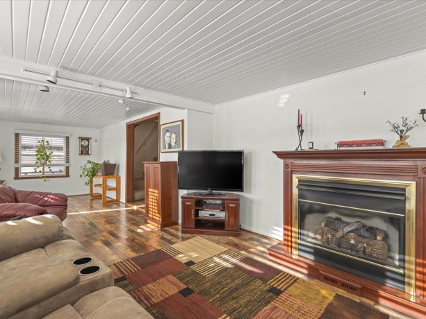 5165 Browns Beach, ROCKFORD, Illinois 61103, 2 Bedrooms Bedrooms, ,1 BathroomBathrooms,House,For Sale,Browns Beach,202600926