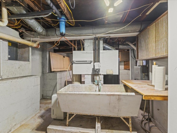 5165 Browns Beach, ROCKFORD, Illinois 61103, 2 Bedrooms Bedrooms, ,1 BathroomBathrooms,House,For Sale,Browns Beach,202600926