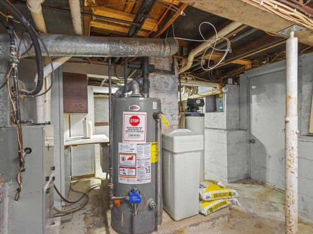 5165 Browns Beach, ROCKFORD, Illinois 61103, 2 Bedrooms Bedrooms, ,1 BathroomBathrooms,House,For Sale,Browns Beach,202600926