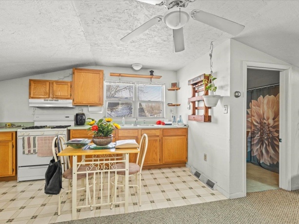 5165 Browns Beach, ROCKFORD, Illinois 61103, 2 Bedrooms Bedrooms, ,1 BathroomBathrooms,House,For Sale,Browns Beach,202600926