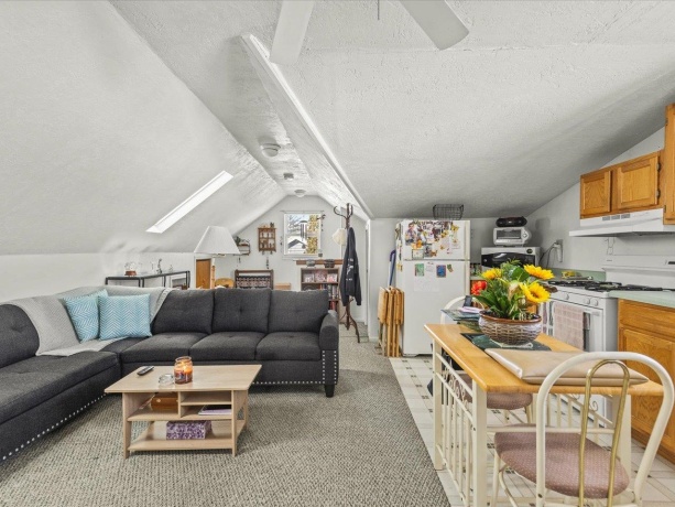 5165 Browns Beach, ROCKFORD, Illinois 61103, 2 Bedrooms Bedrooms, ,1 BathroomBathrooms,House,For Sale,Browns Beach,202600926