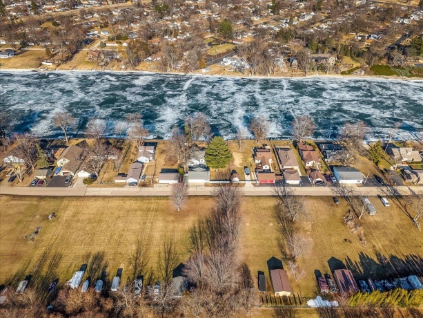 5165 Browns Beach, ROCKFORD, Illinois 61103, 2 Bedrooms Bedrooms, ,1 BathroomBathrooms,House,For Sale,Browns Beach,202600926