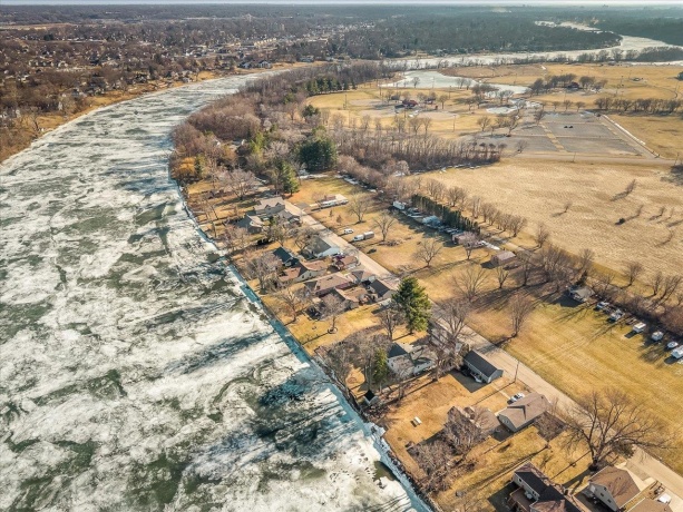 5165 Browns Beach, ROCKFORD, Illinois 61103, 2 Bedrooms Bedrooms, ,1 BathroomBathrooms,House,For Sale,Browns Beach,202600926