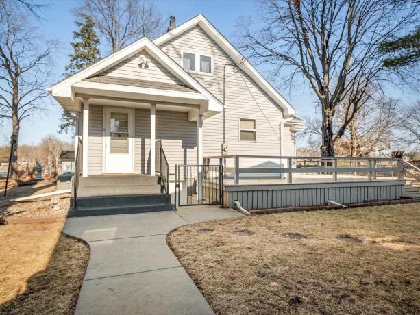 5165 Browns Beach, ROCKFORD, Illinois 61103, 2 Bedrooms Bedrooms, ,1 BathroomBathrooms,House,For Sale,Browns Beach,202600926