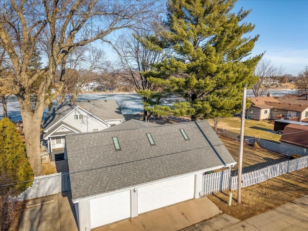 5165 Browns Beach, ROCKFORD, Illinois 61103, 2 Bedrooms Bedrooms, ,1 BathroomBathrooms,House,For Sale,Browns Beach,202600926