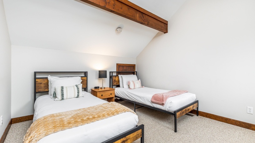 106 Plum Cove, GALENA, Illinois 61036, 2 Bedrooms Bedrooms, ,2 BathroomsBathrooms,Condominium,For Sale,Plum Cove,202600929