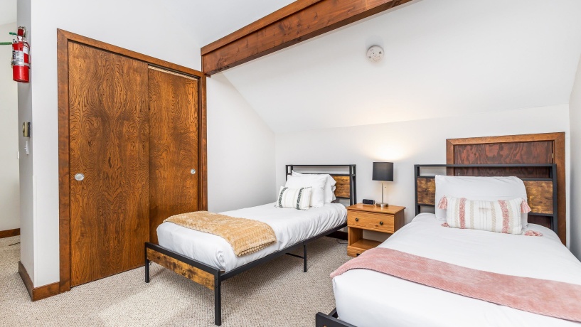 106 Plum Cove, GALENA, Illinois 61036, 2 Bedrooms Bedrooms, ,2 BathroomsBathrooms,Condominium,For Sale,Plum Cove,202600929