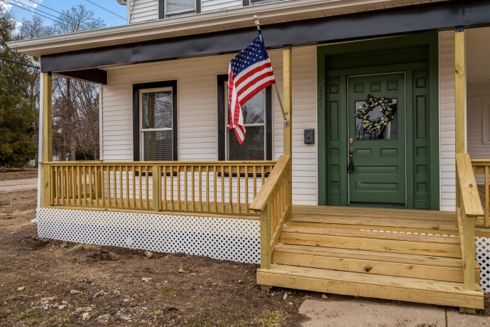 121 Green, ROCKTON, Illinois 61072, 4 Bedrooms Bedrooms, ,2 BathroomsBathrooms,House,For Sale,Green,202600932