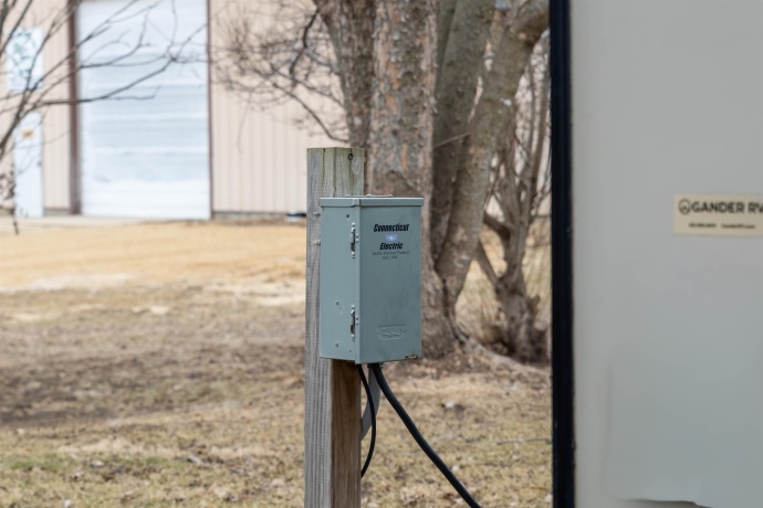 13806 IL RTE 73 N, WINSLOW, Illinois 61089, 4 Bedrooms Bedrooms, ,2 BathroomsBathrooms,House,For Sale,IL RTE 73 N,202600933