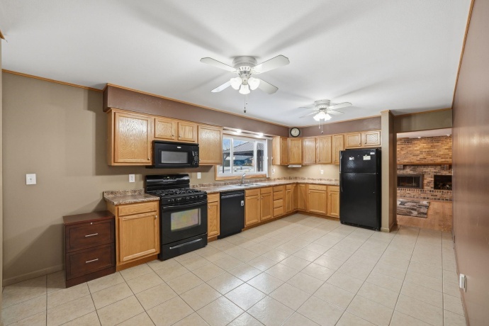 3560 Montlake, ROCKFORD, Illinois 61114, 3 Bedrooms Bedrooms, ,2 BathroomsBathrooms,House,For Sale,Montlake,202600645