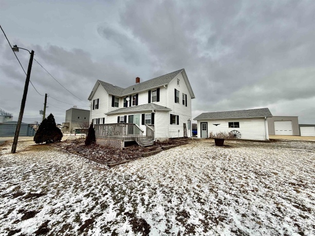 1925 Simmons, STOCKTON, Illinois 61085, 5 Bedrooms Bedrooms, ,2 BathroomsBathrooms,House,For Sale,Simmons,202600940