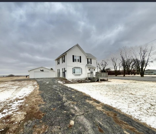 1925 Simmons, STOCKTON, Illinois 61085, 5 Bedrooms Bedrooms, ,2 BathroomsBathrooms,House,For Sale,Simmons,202600940