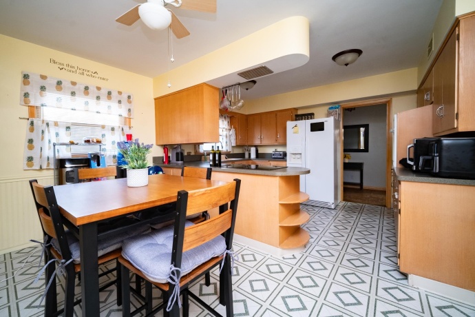 2710 Hickory Lawn, ROCKFORD, Illinois 61107, 3 Bedrooms Bedrooms, ,2 BathroomsBathrooms,House,For Sale,Hickory Lawn,202600943