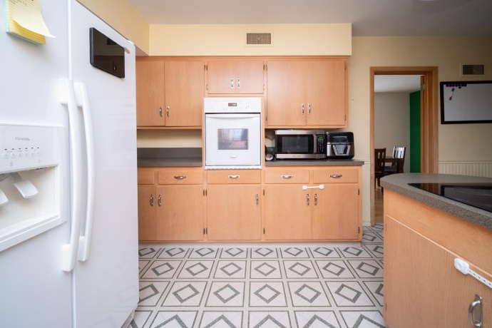 2710 Hickory Lawn, ROCKFORD, Illinois 61107, 3 Bedrooms Bedrooms, ,2 BathroomsBathrooms,House,For Sale,Hickory Lawn,202600943