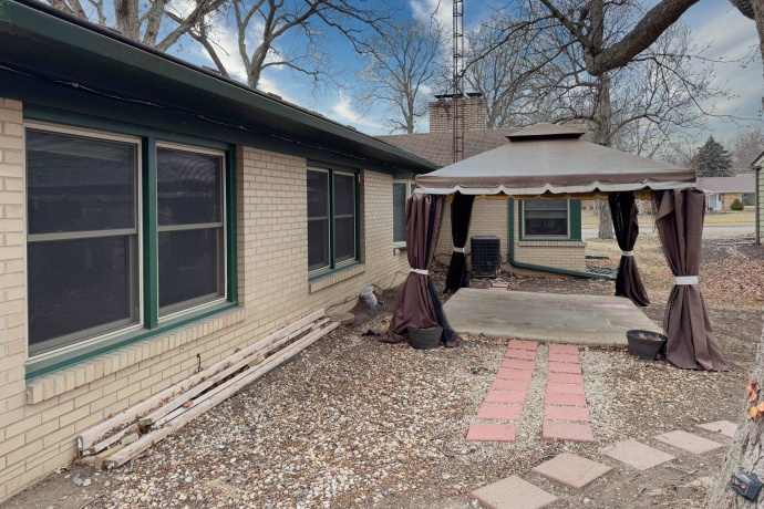 2710 Hickory Lawn, ROCKFORD, Illinois 61107, 3 Bedrooms Bedrooms, ,2 BathroomsBathrooms,House,For Sale,Hickory Lawn,202600943