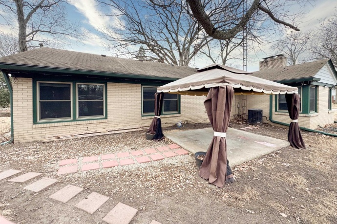 2710 Hickory Lawn, ROCKFORD, Illinois 61107, 3 Bedrooms Bedrooms, ,2 BathroomsBathrooms,House,For Sale,Hickory Lawn,202600943