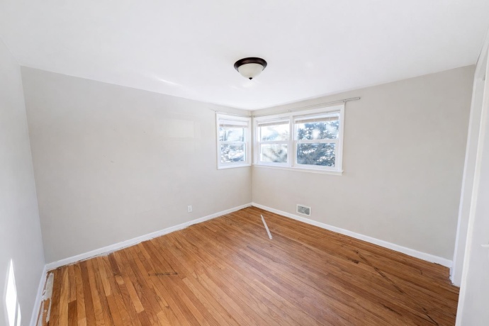 530 Wilshire, MACHESNEY PARK, Illinois 61115, 3 Bedrooms Bedrooms, ,1 BathroomBathrooms,House,For Sale,Wilshire,202600944