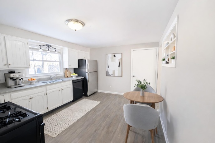 530 Wilshire, MACHESNEY PARK, Illinois 61115, 3 Bedrooms Bedrooms, ,1 BathroomBathrooms,House,For Sale,Wilshire,202600944