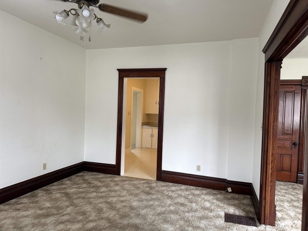 408 West, FREEPORT, Illinois 61032, ,2 Units,For Sale,West,202600947