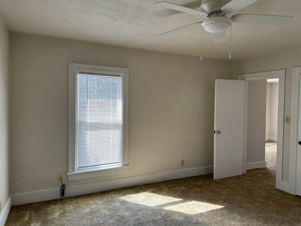 408 West, FREEPORT, Illinois 61032, ,2 Units,For Sale,West,202600947