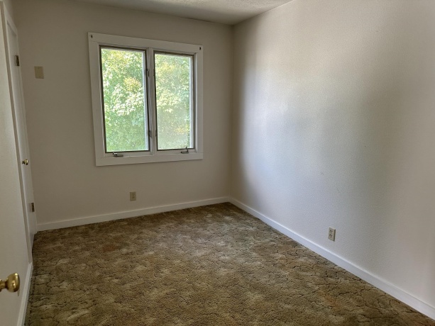 408 West, FREEPORT, Illinois 61032, ,2 Units,For Sale,West,202600947